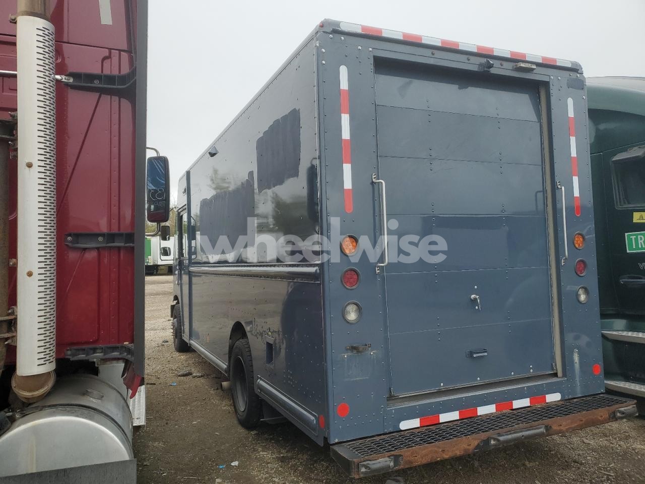 Photo 2 of 2020 FORD F59 (VIN 1F65F5KN7L0A01938)