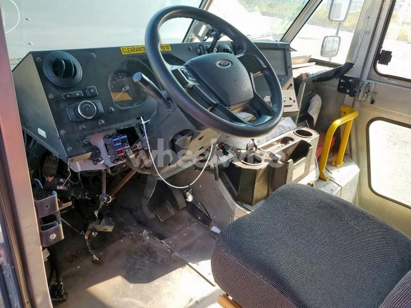 Photo 5 of 2020 FORD F59 (VIN 1F65F5KN7L0A05293)