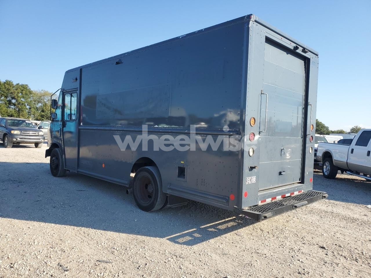 Photo 2 of 2020 FORD F59 (VIN 1F65F5KN8L0A03696)