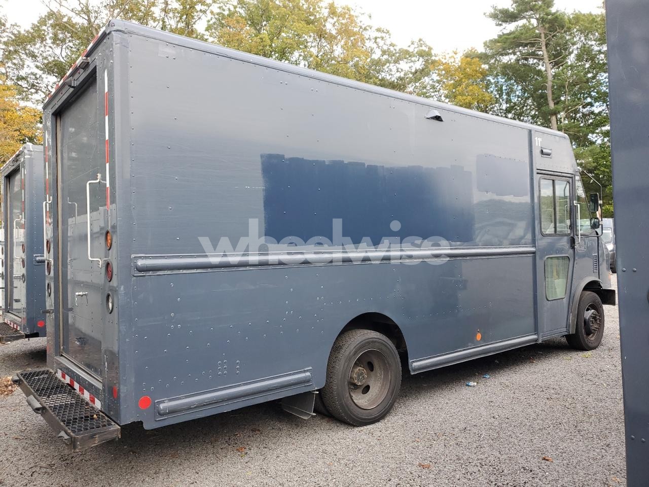 Photo 3 of 2020 FORD F59 (VIN 1F65F5KN8L0A06288)