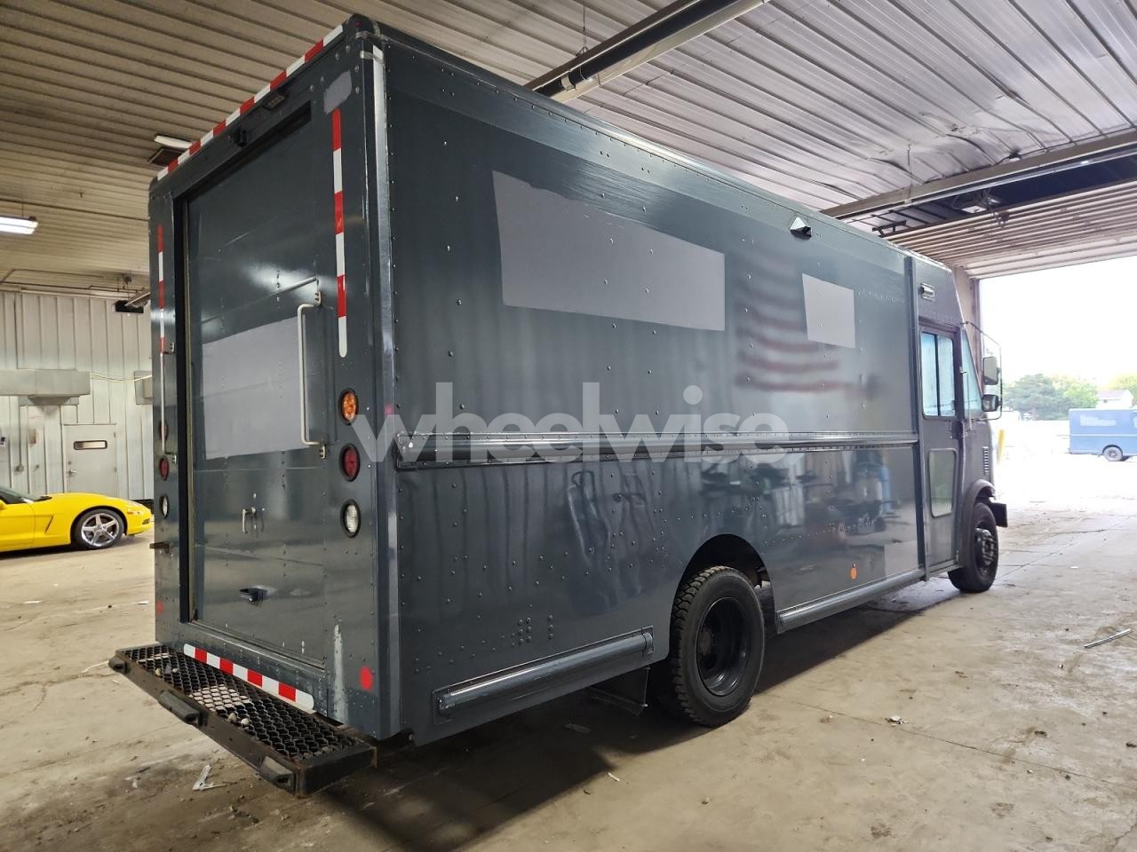 Photo 3 of 2020 FORD F59 (VIN 1F65F5KN8L0A11507)