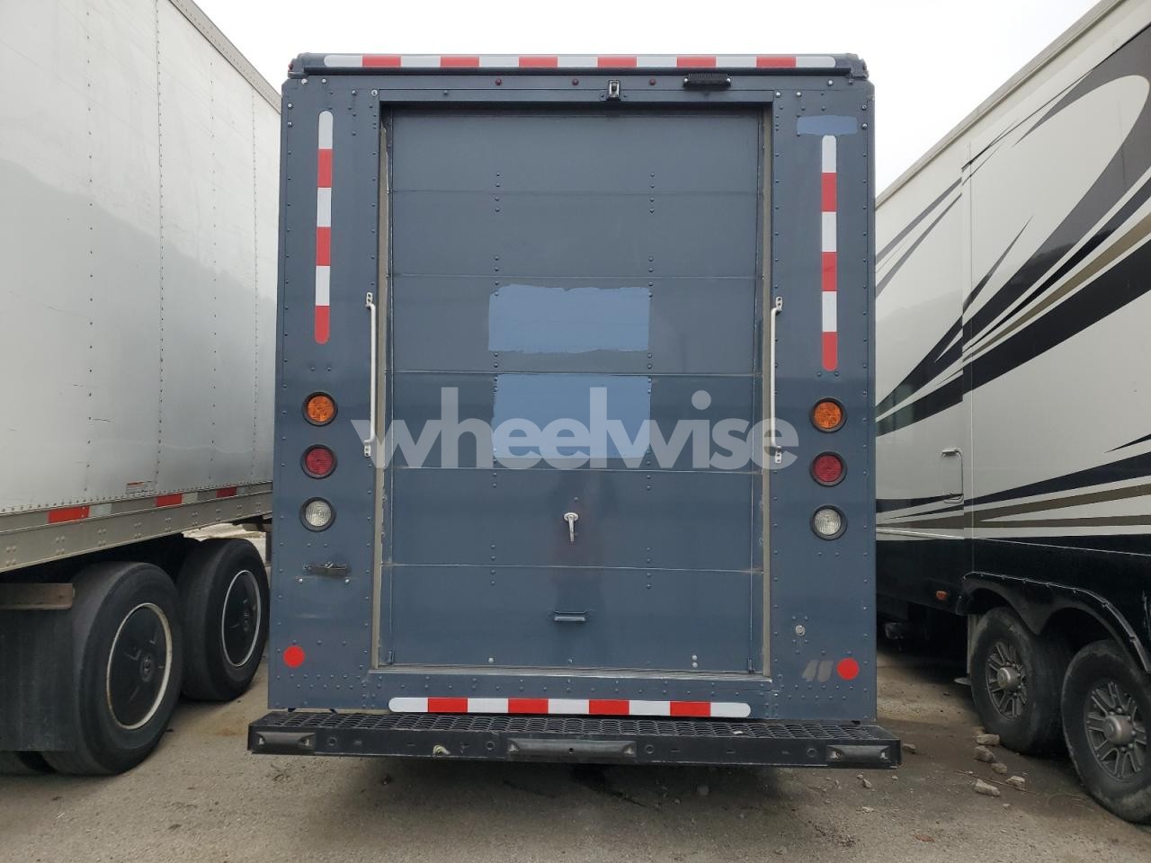 Photo 6 of 2020 FORD F59 (VIN 1F65F5KN9L0A10446)