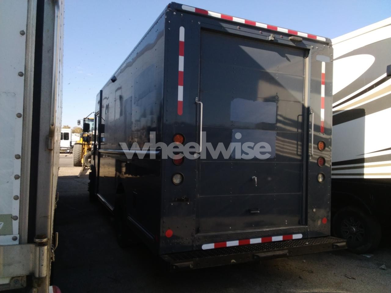 Photo 2 of 2020 FORD F59 (VIN 1F65F5KN9L0A10477)