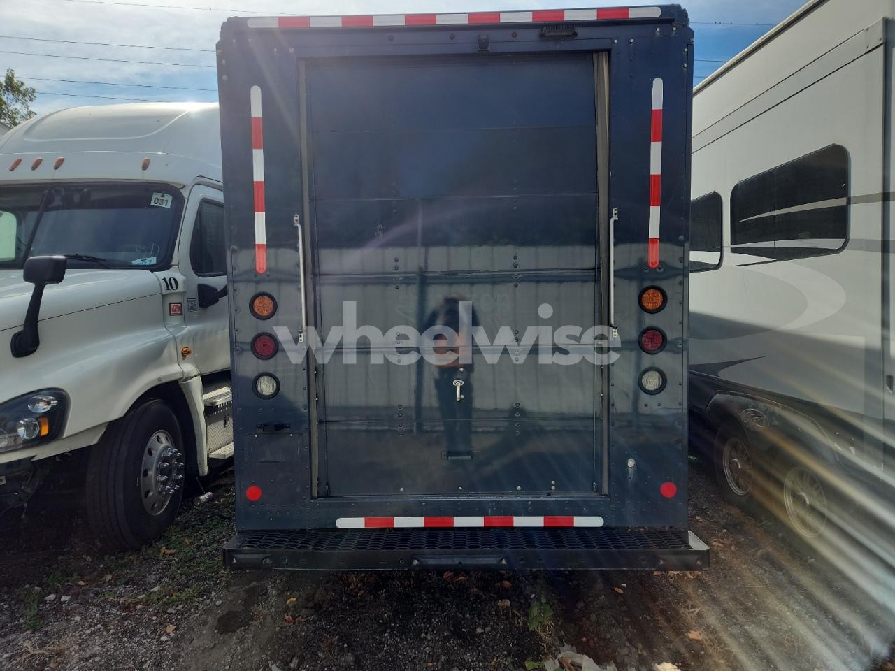 Photo 6 of 2020 FORD F59 (VIN 1F65F5KN9L0A10477)