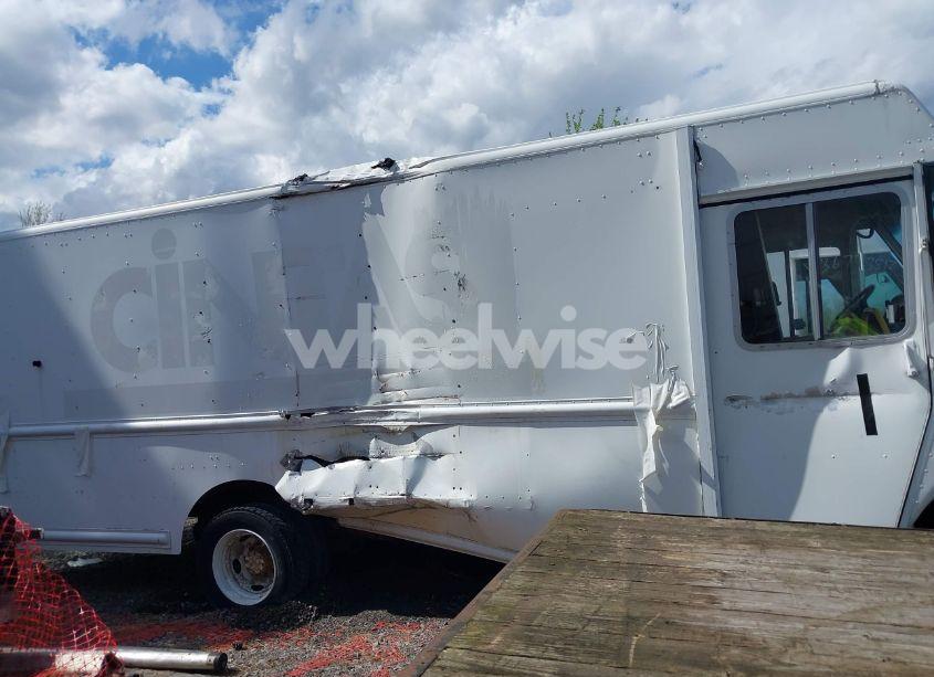 Photo 13 of 2016 Ford F-59 COMMERCIAL STRIPPED (VIN 1F65F5KY8G0A02581)