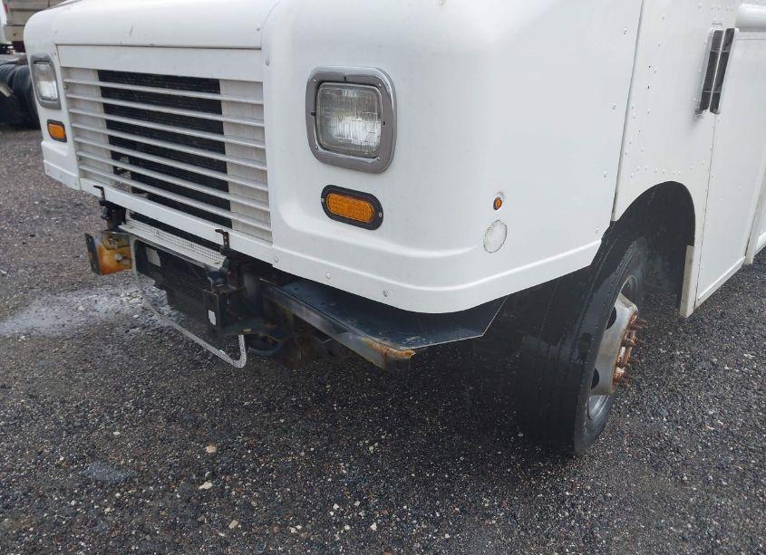 Photo 11 of 2013 Ford F-59 COMMERCIAL STRIPPED (VIN 1F65F5KYXD0A13660)
