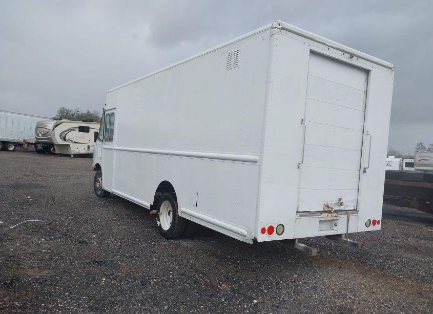 Photo 3 of 2013 Ford F-59 COMMERCIAL STRIPPED (VIN 1F65F5KYXD0A13660)