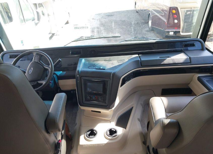 Photo 13 of 2022 Ford F53 PRECEPT MOTOR HOME (VIN 1F66F5DN3N0A06722)