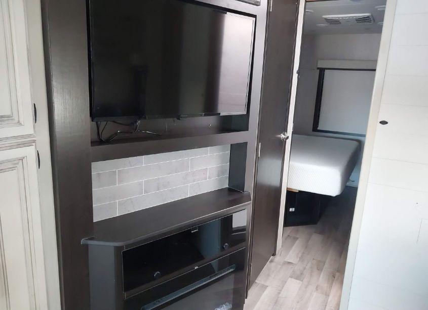 Photo 18 of 2022 Ford F53 PRECEPT MOTOR HOME (VIN 1F66F5DN3N0A06722)