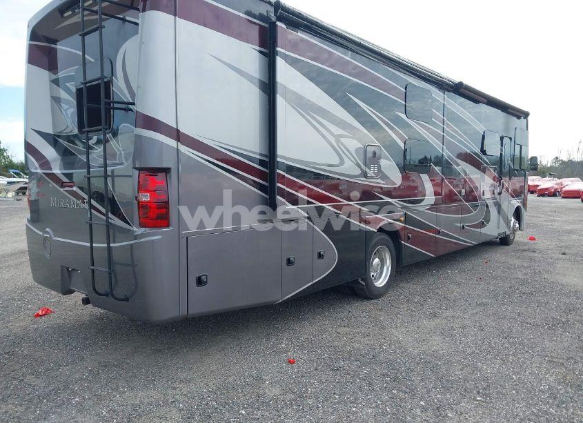 Photo 4 of 2020 Ford F53 N/A (VIN 1F66F5DN6L0A15749)