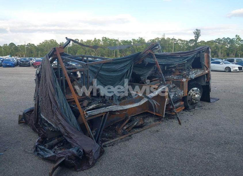 Photo 5 of 2021 Ford F53 N/A (VIN 1F66F5DNXM0A15819)