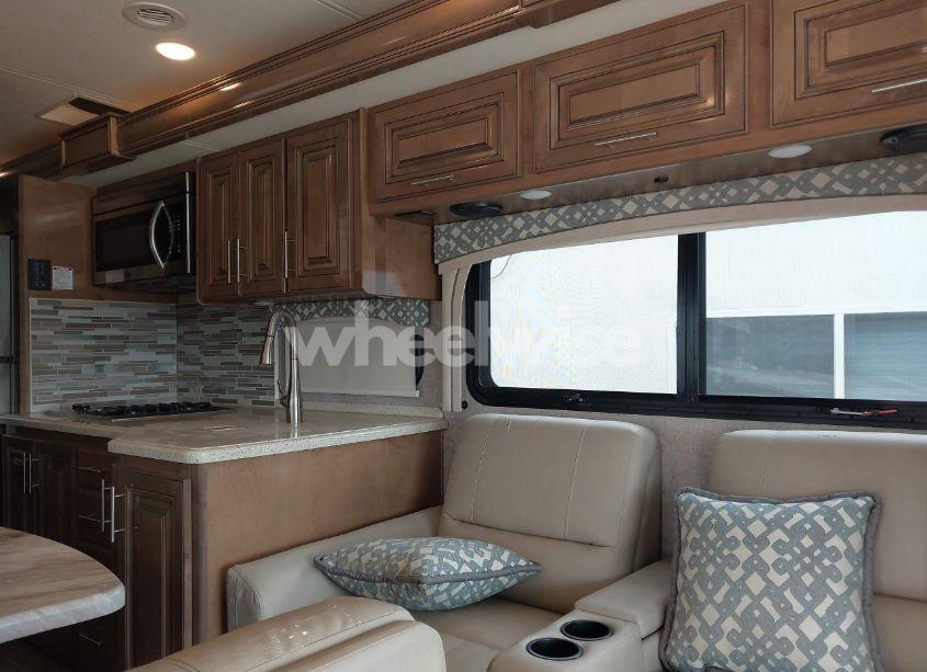 Photo 5 of 2020 Ford F53 N/A (VIN 1F66F5DY1K0A06935)