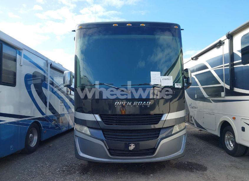 Photo 6 of 2020 Ford F53 N/A (VIN 1F66F5DY2K0A10864)