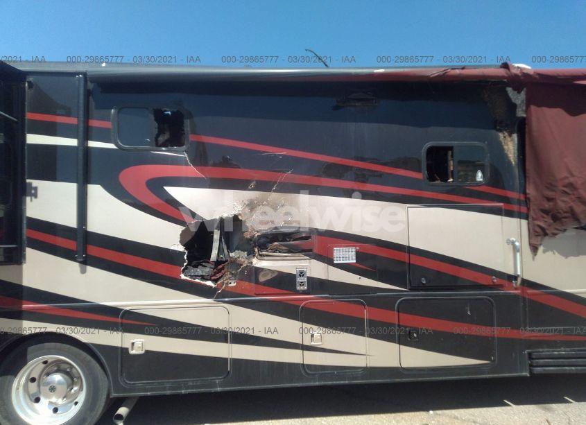 Photo 6 of 2017 Ford F53 N/A (VIN 1F66F5DY3H0A13362)