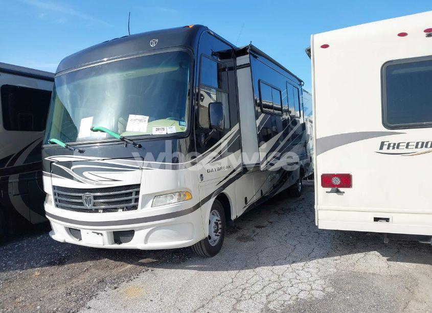 Photo 2 of 2013 Ford F53 N/A (VIN 1F66F5DY5D0A00347)