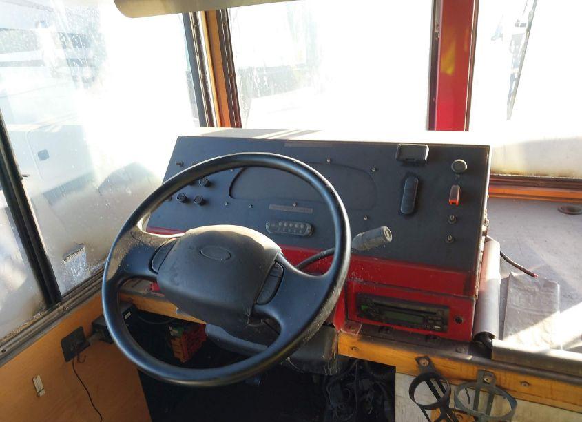 Photo 7 of 2017 Ford F53 N/A (VIN 1F66F5DYXH0A10653)