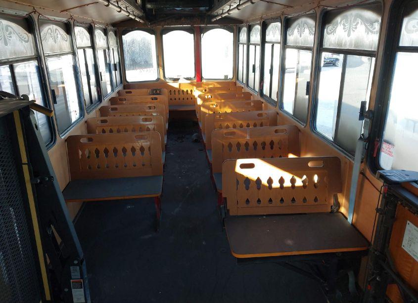 Photo 8 of 2017 Ford F53 N/A (VIN 1F66F5DYXH0A10653)