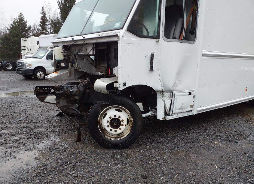 Photo 5 of 2019 Ford F-59 COMMERCIAL STRIPPED (VIN 1F66F5KY9K0A04160)