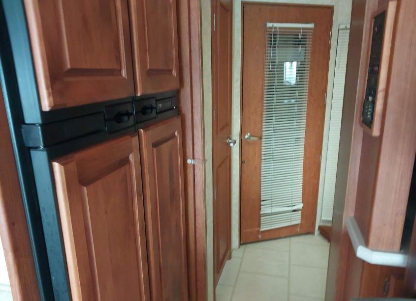 Photo 12 of 2007 Holiday Rambler FORD CLASS A 37PRT (VIN 1F6NF53Y560A18010)