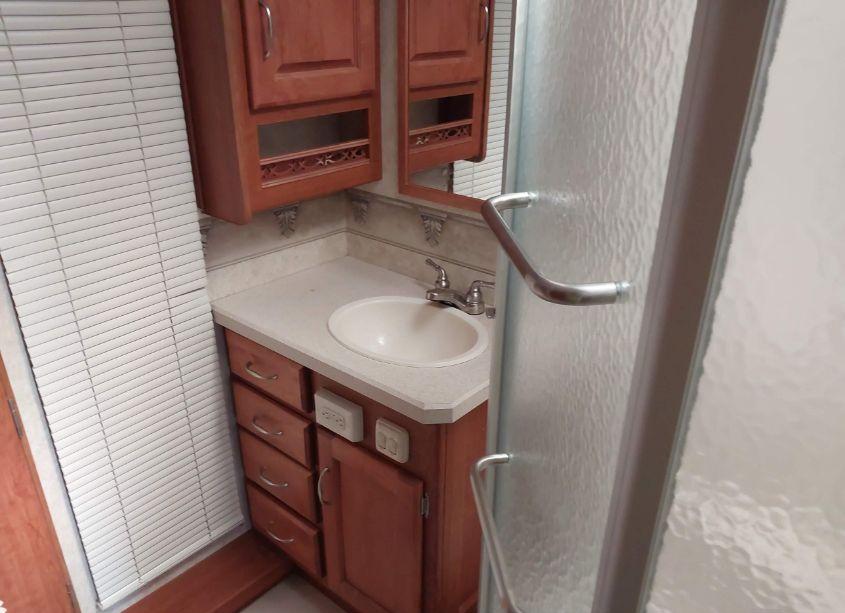 Photo 14 of 2007 Holiday Rambler FORD CLASS A 37PRT (VIN 1F6NF53Y560A18010)