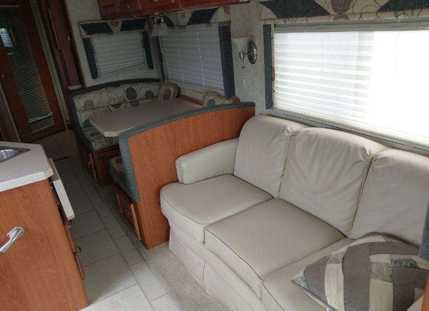 Photo 8 of 2007 Holiday Rambler FORD CLASS A 37PRT (VIN 1F6NF53Y560A18010)