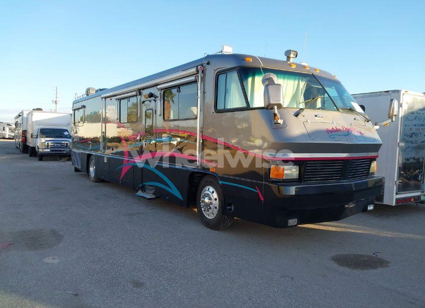 1992 Foretravel Motorhome MOTORHOME (VIN 1F97D4408NN054390) main photo