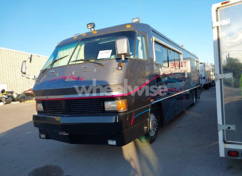 Photo 2 of 1992 Foretravel Motorhome MOTORHOME (VIN 1F97D4408NN054390)