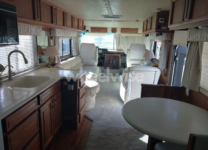 Photo 8 of 1992 Foretravel Motorhome MOTORHOME (VIN 1F97D4408NN054390)