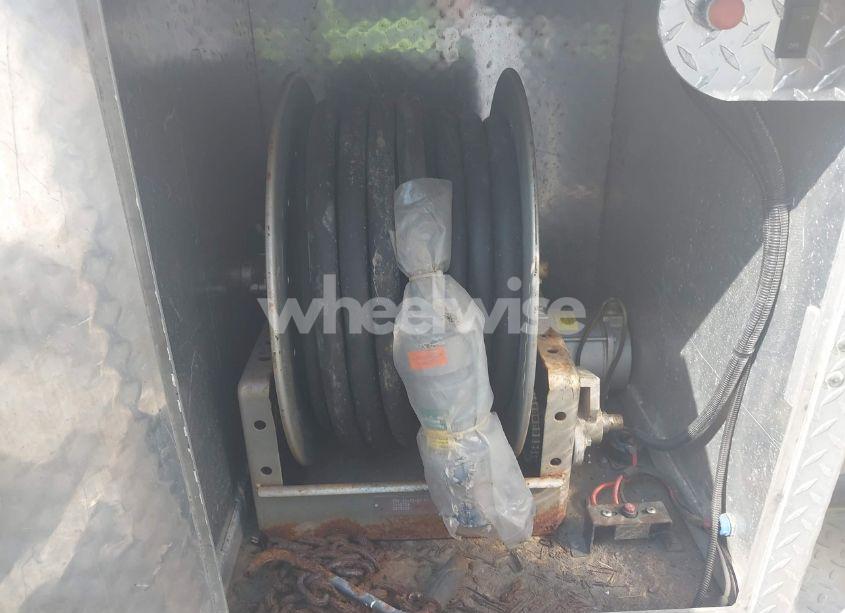 Photo 11 of 2002 Equipment (VIN 1F9FC23272T111384)