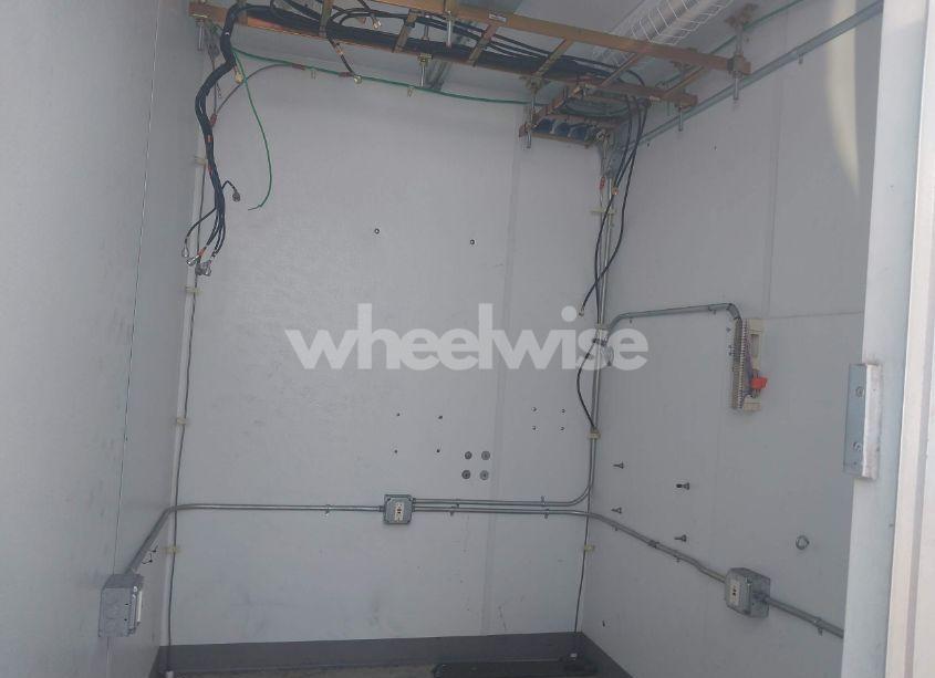 Photo 8 of 2002 Equipment (VIN 1F9FC23272T111384)