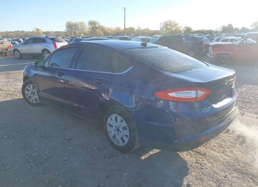 Photo 3 of 2014 Ford Fusion S (VIN 1FA6P0G70E5363942)