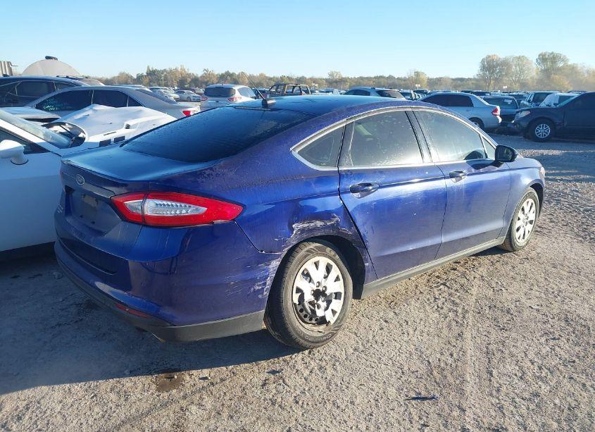 Photo 4 of 2014 Ford Fusion S (VIN 1FA6P0G70E5363942)