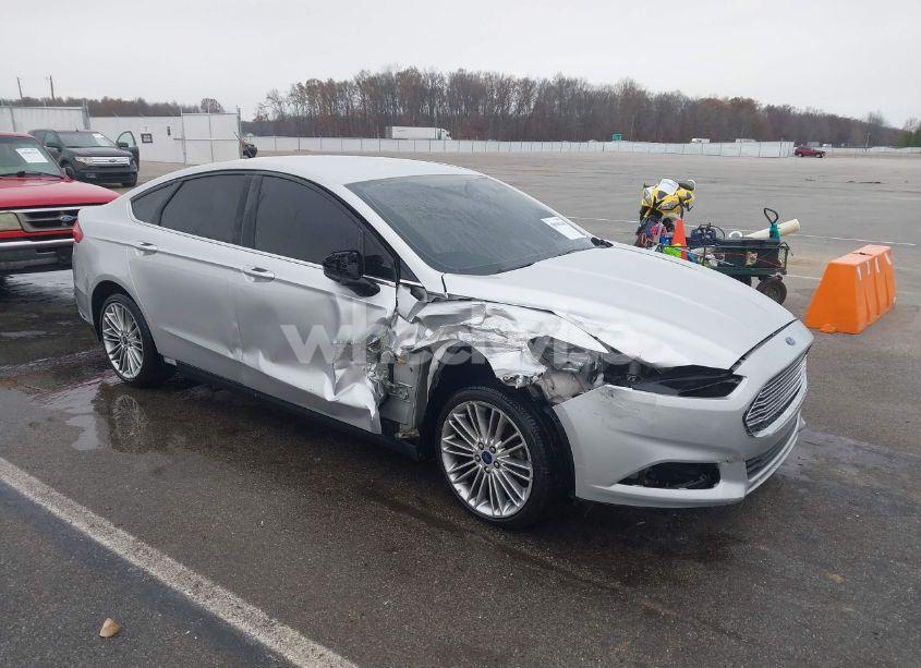 2014 Ford Fusion S (VIN 1FA6P0G70E5375024) main photo