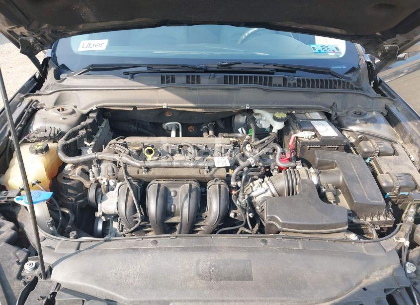 Photo 10 of 2015 Ford Fusion S (VIN 1FA6P0G70F5114820)