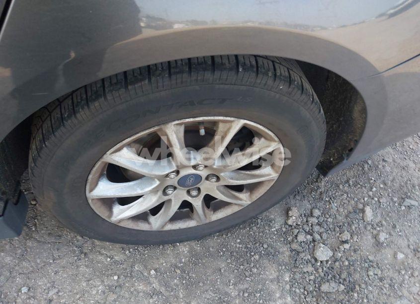 Photo 12 of 2015 Ford Fusion S (VIN 1FA6P0G70F5114820)