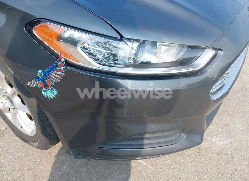 Photo 6 of 2015 Ford Fusion S (VIN 1FA6P0G70F5114820)