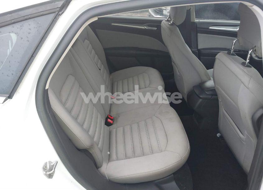 Photo 8 of 2014 Ford Fusion S (VIN 1FA6P0G71E5372312)