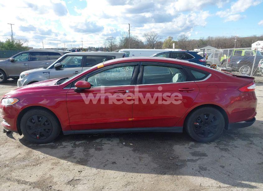 Photo 15 of 2014 Ford Fusion S (VIN 1FA6P0G71E5401629)