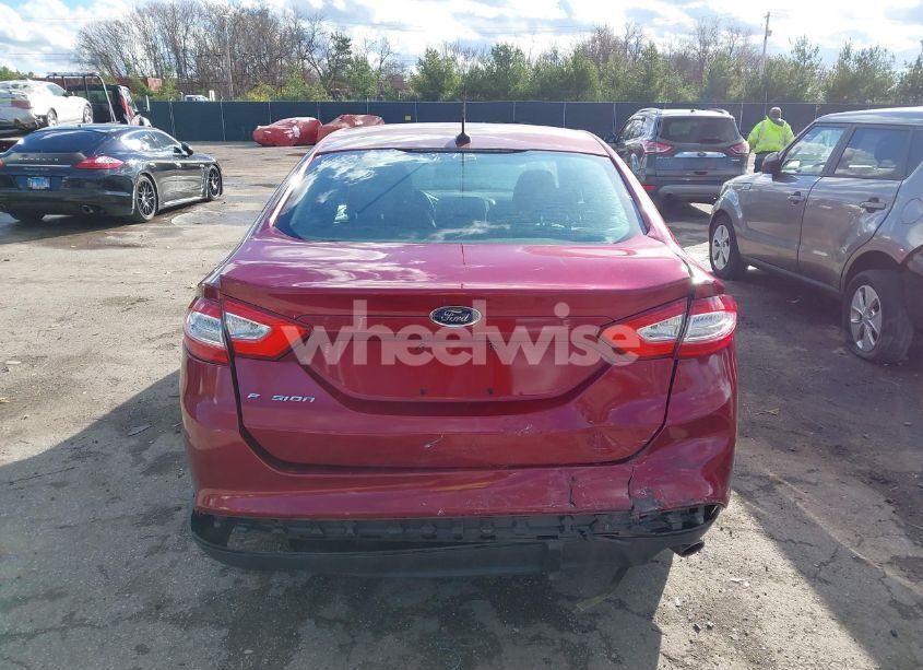 Photo 17 of 2014 Ford Fusion S (VIN 1FA6P0G71E5401629)