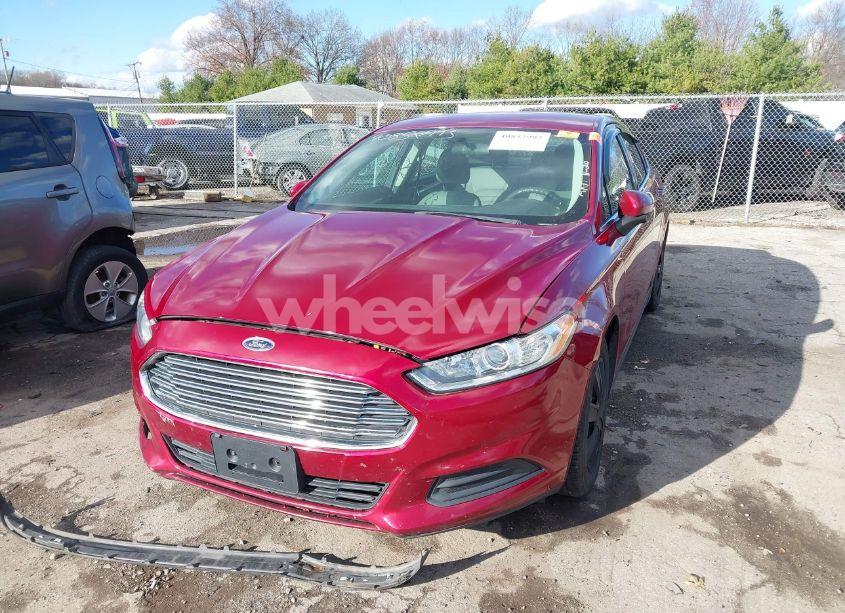 Photo 2 of 2014 Ford Fusion S (VIN 1FA6P0G71E5401629)