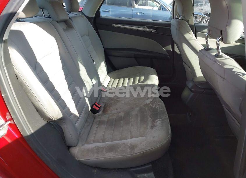 Photo 8 of 2014 Ford Fusion S (VIN 1FA6P0G71E5401629)