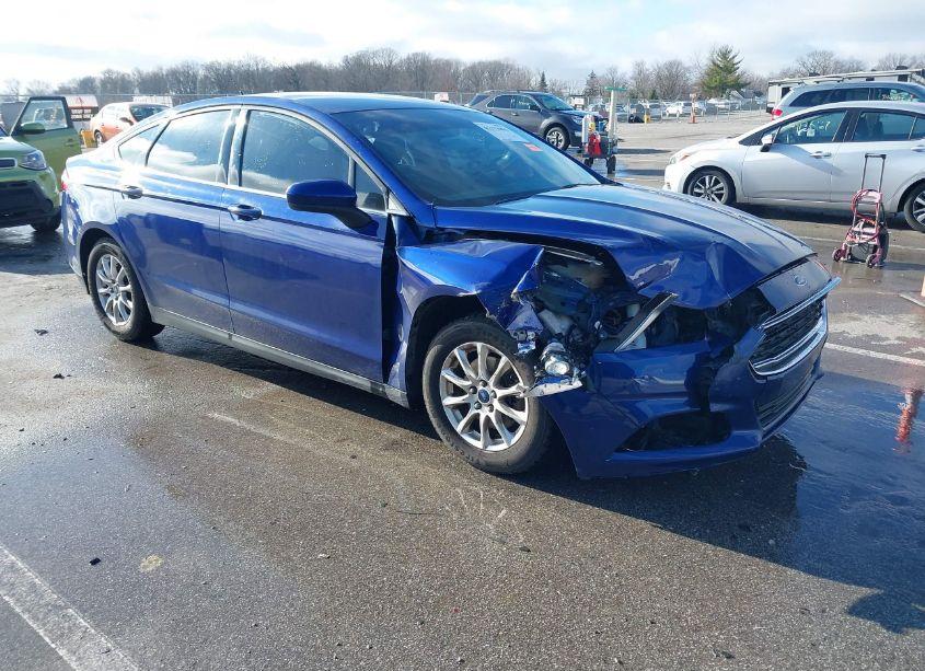 2016 Ford Fusion S (VIN 1FA6P0G71G5116044) main photo