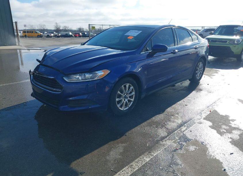 Photo 2 of 2016 Ford Fusion S (VIN 1FA6P0G71G5116044)