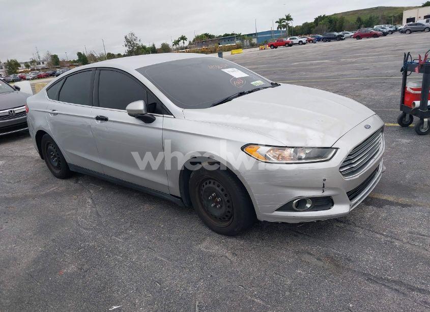 2014 Ford Fusion S (VIN 1FA6P0G73E5375941) main photo