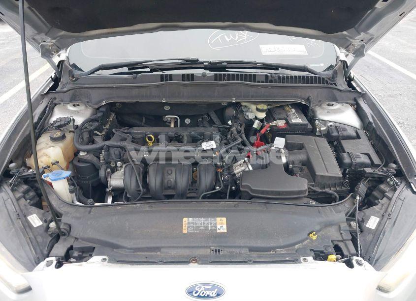 Photo 10 of 2014 Ford Fusion S (VIN 1FA6P0G73E5375941)