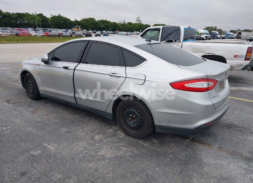 Photo 3 of 2014 Ford Fusion S (VIN 1FA6P0G73E5375941)