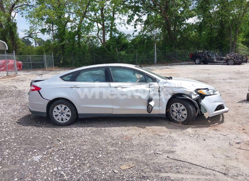Photo 14 of 2014 Ford Fusion S (VIN 1FA6P0G73E5383635)