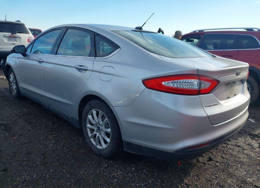 Photo 3 of 2016 Ford Fusion S (VIN 1FA6P0G73G5109953)