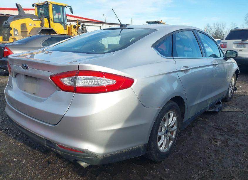 Photo 4 of 2016 Ford Fusion S (VIN 1FA6P0G73G5109953)