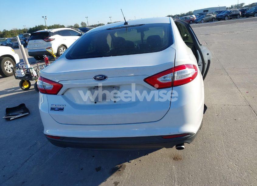 Photo 16 of 2016 Ford Fusion S (VIN 1FA6P0G73G5111850)